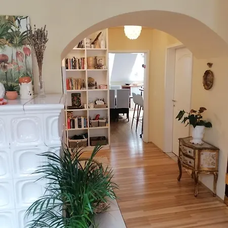 Apartament Unique In The Position *